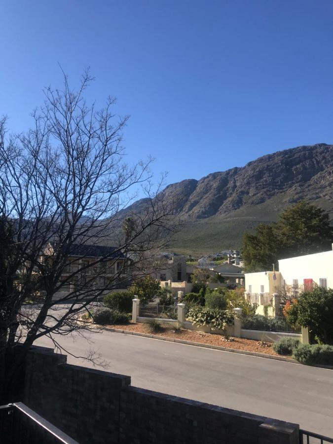 Comfortable Room With Large En Suite Bathroom Franschhoek Exterior foto